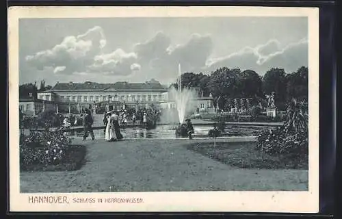 AK Hannover, Schloss in Herrenhausen mit Fontäne