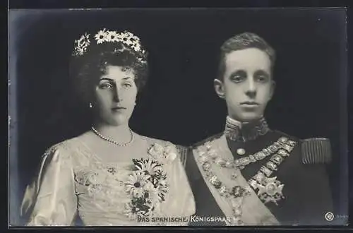 AK Prinzessin Ena v. Battenberg & der junge König Alfons XIII. von Spanien in Uniform