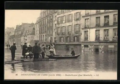 AK Paris, ravitaillement Quai Montebello, Inondations de Janvier 1910, Hochwasser