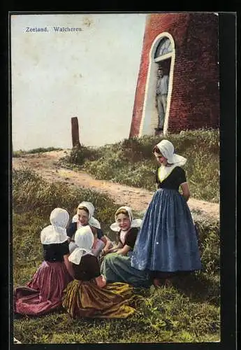 Künstler-AK Photochromie Nr. 2953: Walcheren in Zeeland, Junge Mädchen am Leuchtturm