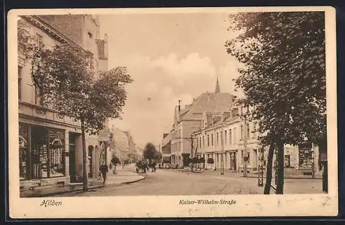 AK Hilden, Kaiser-Wilhelm-Strasse mit Geschäften