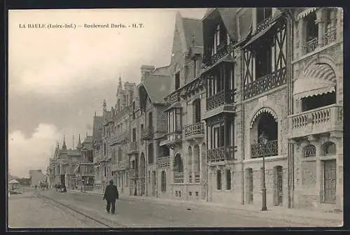 AK La Baule, Boulevard Darlu avec ses élégantes facades