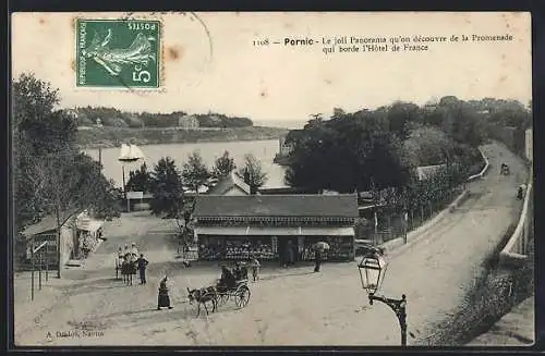 AK Pornic, Le joli Panorama qu`on découvre de la Promenade qui borde l`Hôtel de France