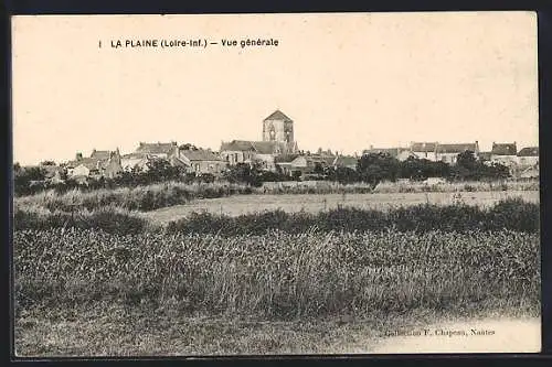 AK La Plaine, Vue générale du village avec église au centre