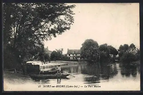 AK Nort-sur-Erdre, Le Port Mulon avec barque sur la rivière