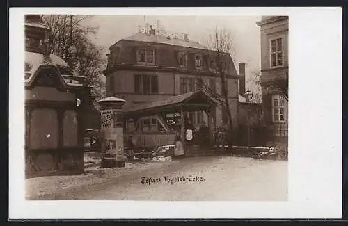 AK Erfurt, Vogelsbrücke, Ortspartie mit Litfasssäule