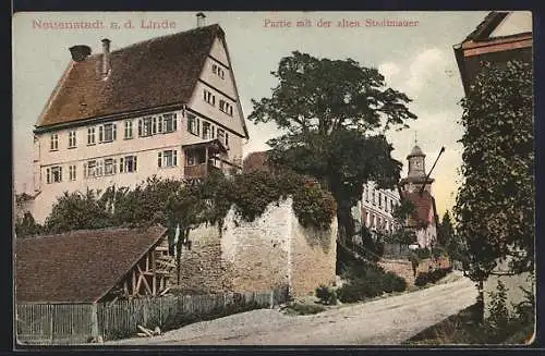 AK Neuenstadt a. d. Linde, Partie mit der alten Stadtmauer