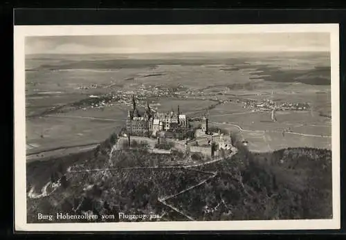 AK Ansicht von Burg Hohenzollern, Fliegeraufnahme