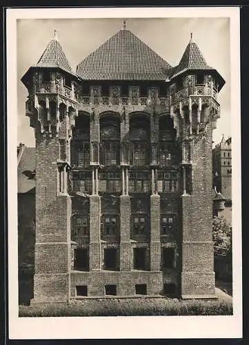 AK Marienburg / Malbork, Schloss Marienburg, NNogatseite des Hochmeister Palastes