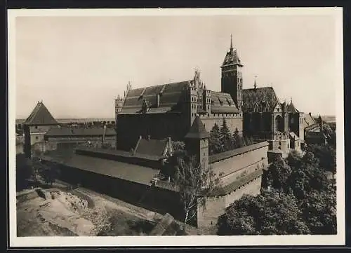 AK Marienburg / Malbork, Die Marienburg