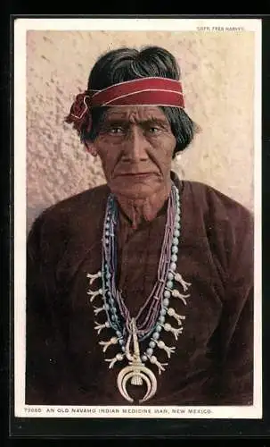 AK New Mexico, An old Navaho Indian Medicine Man