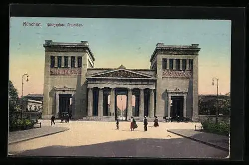 AK München, Königsplatz mit Propyläen