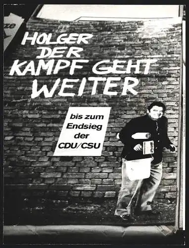 Fotografie WEREK, Bonn, Geschmackloses Poster mit Franz Josef Strauss darauf