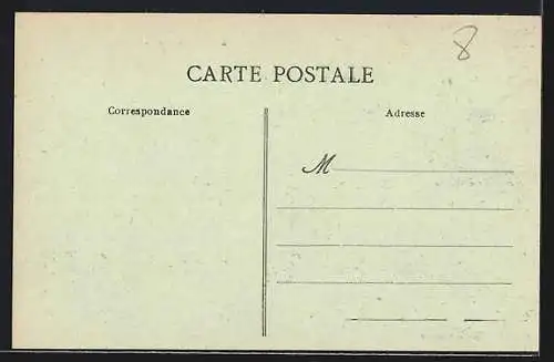 AK St-Nazaire, Rue Villès-Martin à hauteur du Grand-Hotel