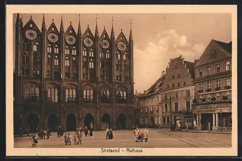 AK Stralsund, Rathaus mit Hotel Artushof