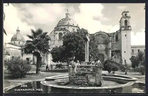 AK Cuernavaca, Kirche und Denkmal