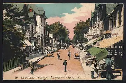 AK La Baule, L`Avenue de la Gare près de l`Eglise