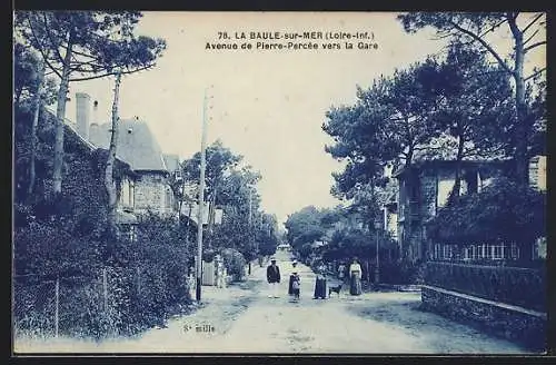 AK La Baule-sur-Mer, Avenue de Pierre-Percée vers la Gare