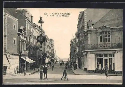 AK Saint-Nazaire, La Rue Villès-Martin, Strassenpartie