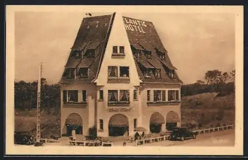 AK La Baule-les-Pins, Vue de l`Hôtel Atlantic et paysage environnant