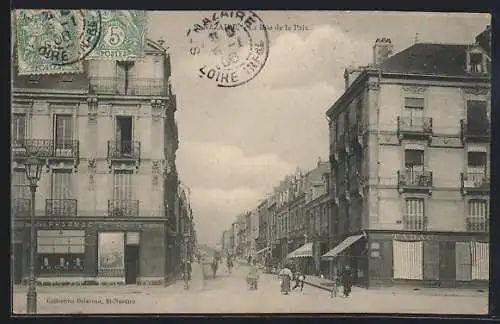 AK Saint-Nazaire, Rue de la Paix avec pharmacie et boutiques