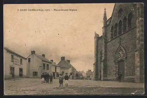 AK Saint-Herblain, Place devant l`Église avec habitants