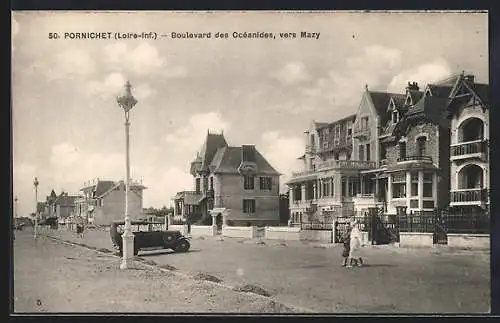 AK Pornichet, Boulevard des Océanides vers Mazy avec voitures et piétons