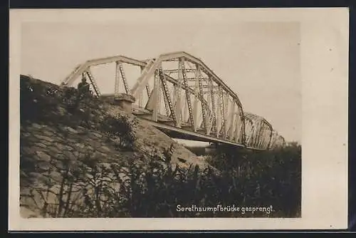 AK Rumänien, die gesprengte Serethsumpfbrücke