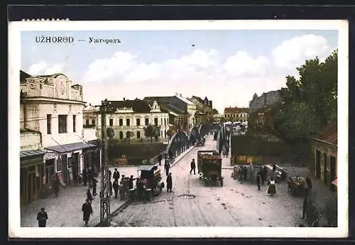 AK Uzhorod, Strassenpartie mit Autos