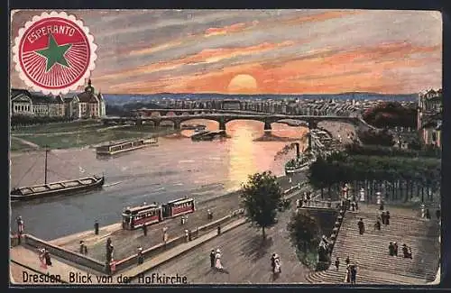 Künstler-AK Dresden, Blick von der Hofkirche, Strassenbahn am Fluss