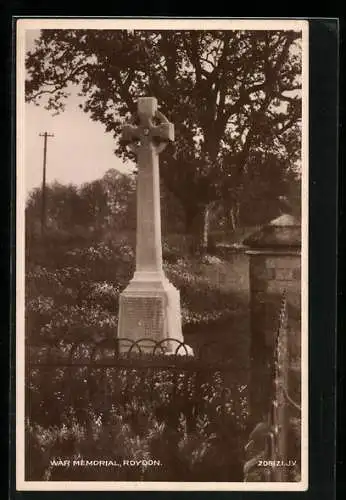 AK Roydon, War Memorial