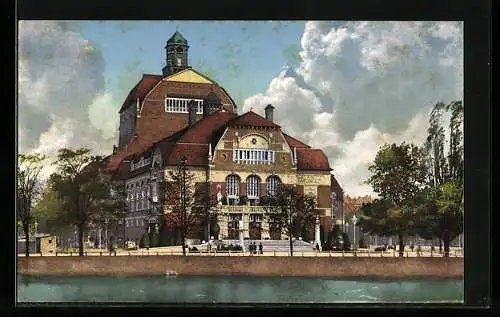 AK Kiel, Stadttheater, vom Wasser gesehen