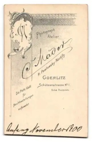 Fotografie C. Mader, Görlitz, stolze Mutter mit ihrem Kind im Arm, Mutterglück, 1900