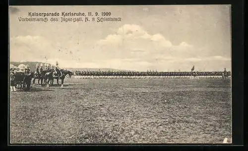 AK Karslruhe, Die Kaiserparade 1909, Vorbeimarsch des Jäger-Batl. No. 8 Schlettstadt