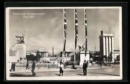AK Paris, Exposition internationale 1937, vue prise du pavillon de l`Angleterre