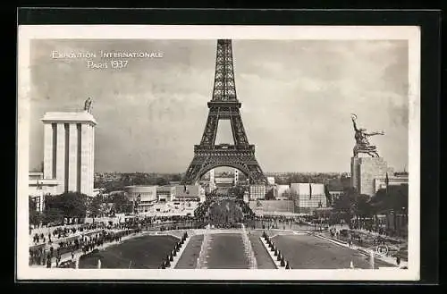 AK Paris, Exposition internationale 1937, Vue d`Ensemble, Prise Trocadero