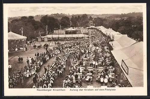 AK Naumburg / Saale, Kirschfest, Aufzug der Knaben auf dem Festplatz, Karussell