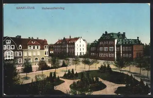 AK Saarlouis, Strasse Hohenzollernring mit Bäumen