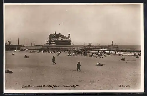 AK Lowestoft, Pavilion and South Pier