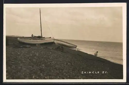 AK Shingle Street, Boote am Strand