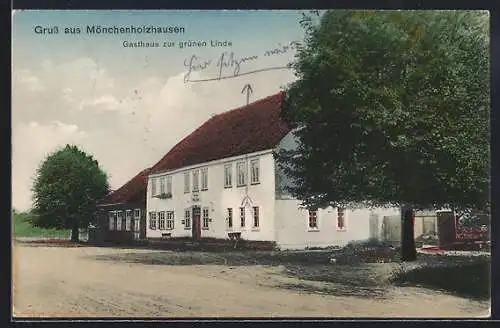 AK Mönchenholzhausen, Gasthaus zur grünen Linde mit Strasse