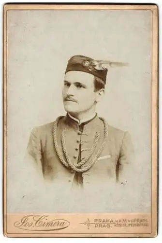 Fotografie Jos. Cimera, Prag - Praha, Rubeschgasse 583, Portrait Teilnehmer beim Sokol-Sportfest in Uniform