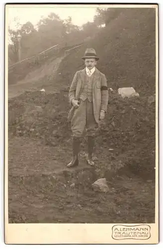 Fotografie A. Lehmann, Trautenau, Ansicht Trautenau, Bauingenieur Ernst Böhm am Ortsrand