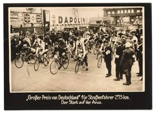 Fotografie unbekannter Fotograf, Ansicht Berlin, Start zum Fahrradrennen Grosser Preis von Deutscland auf der AVUS