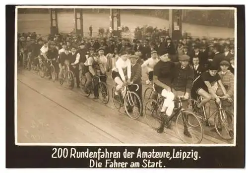 Fotografie unbekannter Fotograf, Ansicht Leipzig, Fahrrad-Rennen, 200 Rundenfahrer der Amateure