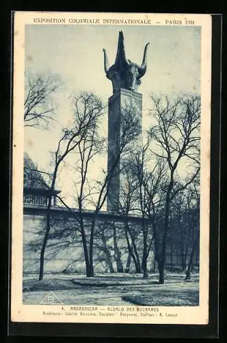 AK Paris, Exposition Coloniale Internationale 1931, Madagascar, Aloalo des Bucranes