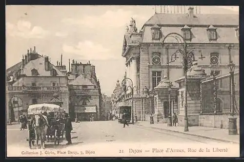 AK Dijon, Place d`Armes, Rue de la Liberté, Strassenbahn