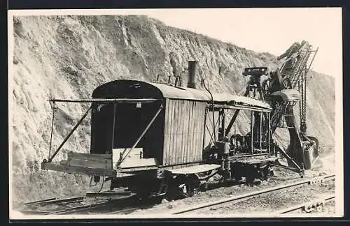 Foto-AK Katanga, Erzmine, Schaufelbaggerbahn