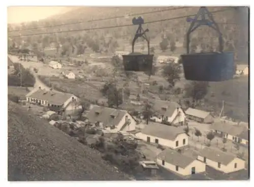 21 Fotografien unbekannter Fotograf, Ansicht Kovacevac, Kohle Bergbau, Bergleute am Schacht, Seilbahn für Kohletransport