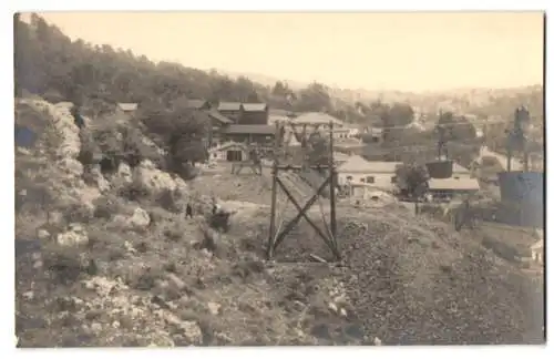 21 Fotografien unbekannter Fotograf, Ansicht Kovacevac, Kohle Bergbau, Bergleute am Schacht, Seilbahn für Kohletransport